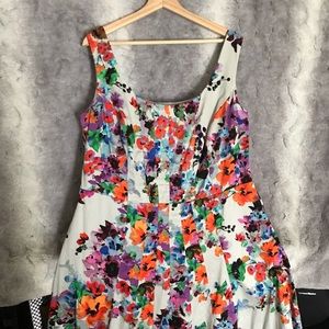 NWOT NINE WEST 16W DRESS